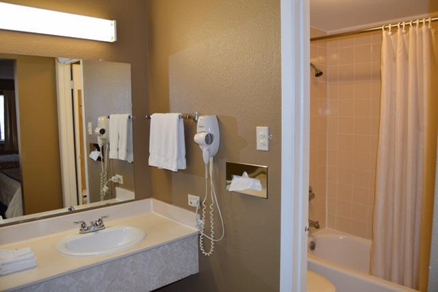 Americas Best Value Inn לארדו מראה חיצוני תמונה