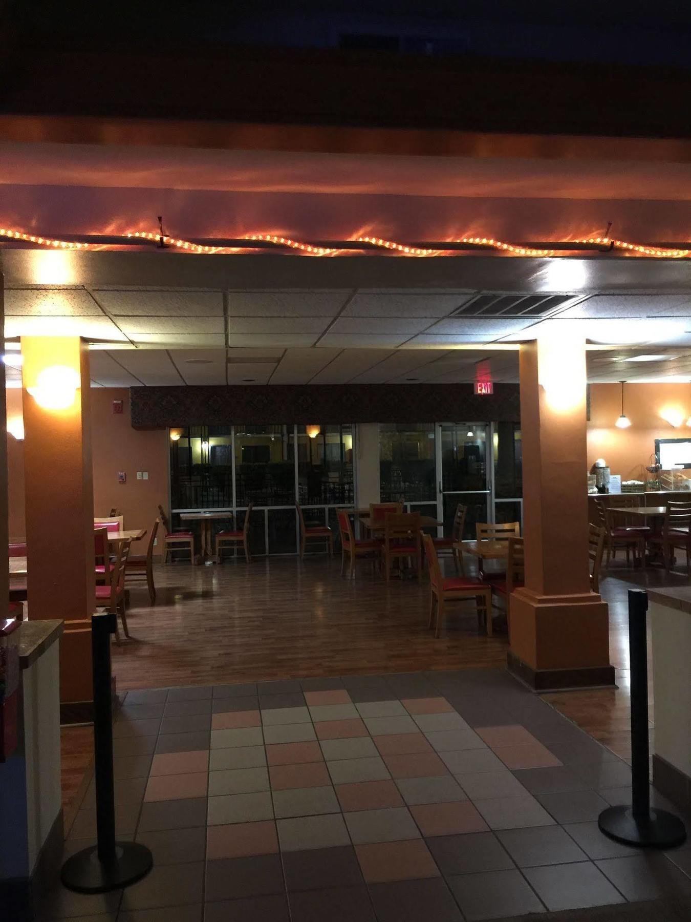 Americas Best Value Inn לארדו מראה חיצוני תמונה